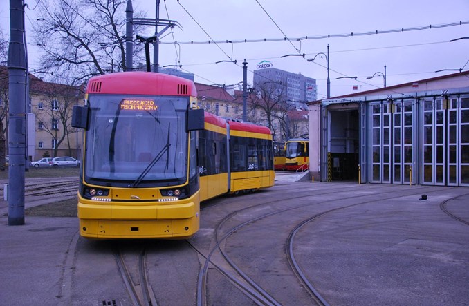 Pesa sukcesywnie dostarcza tramwaje. Łódź i Bydgoszcz czekają