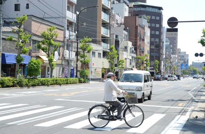 Tokio. Rowerzyści bez infrastruktury Tokio. Rowerzyści bez infrastruktury