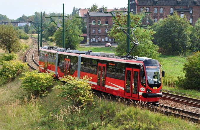 Tramwaje Śląskie nie muszą wydłużać ani skracać zamawianych tramwajów
