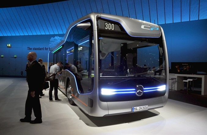 Hanower: Mercedes przedstawia autonomiczny autobus (zdjęcia)